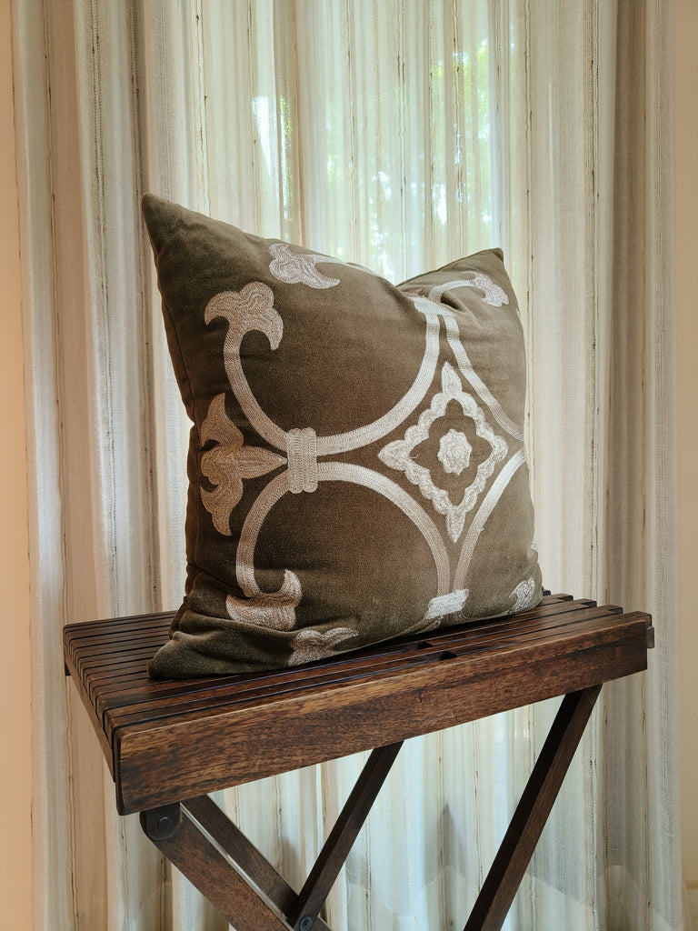 Velvet Cushion Cover 
